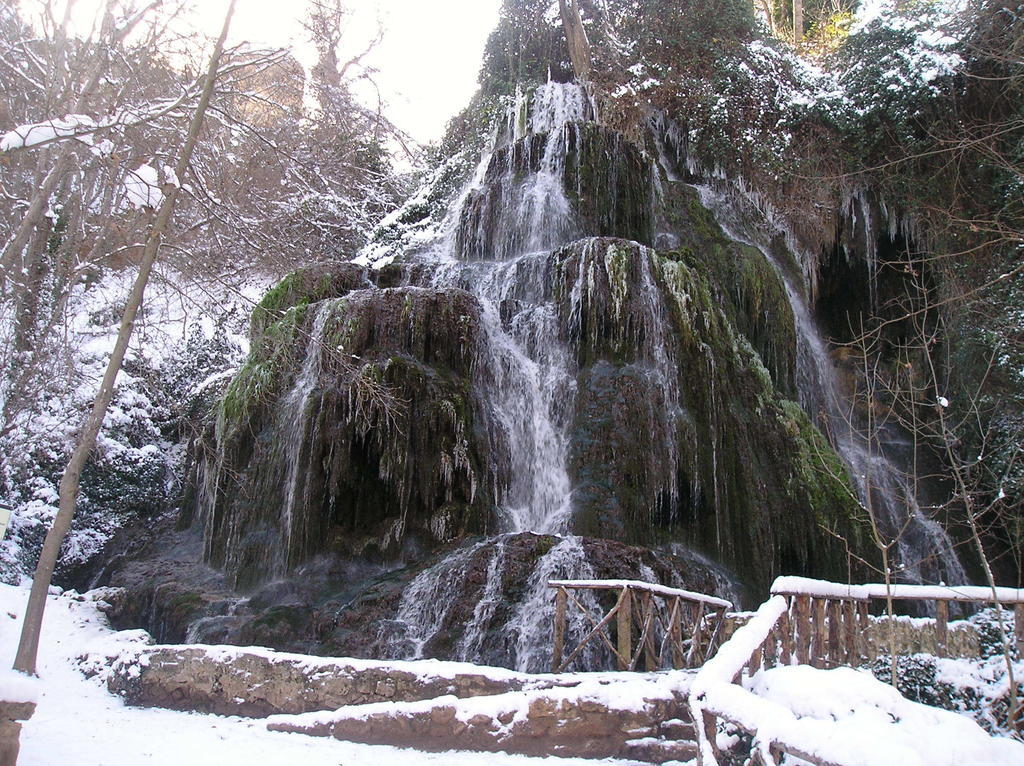 Casa Rural Ruta Del Agua 4 Hab Al Lado Monasterio De Piedra Munebrega Exterior photo